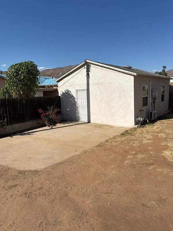 1 bed, 1.0 bath, 400 sqft, $1,850 — Photo 1