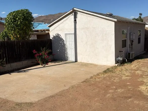 6912 Jurupa Rd, Riverside, CA 92509
