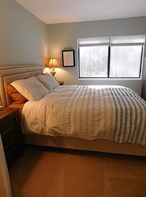 5th image of 17 Highwood Dr #17