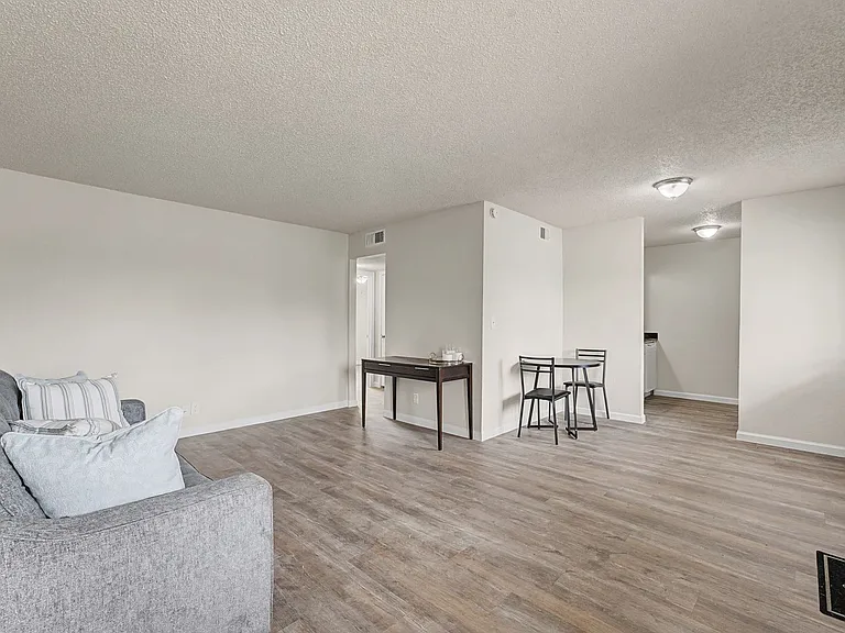 6551 E 31st St #15 — Photo 7