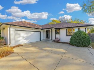 942 S Cooper St, Wichita, KS 67207