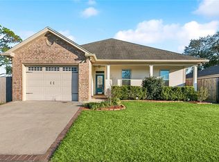 3217 Lyndell Dr, Chalmette, LA 70043