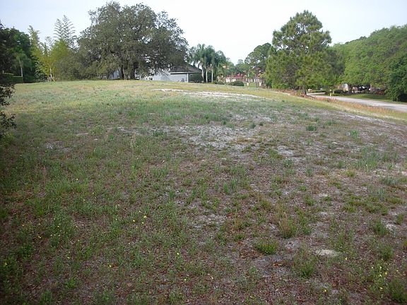 2 acres spectacular lot MRL