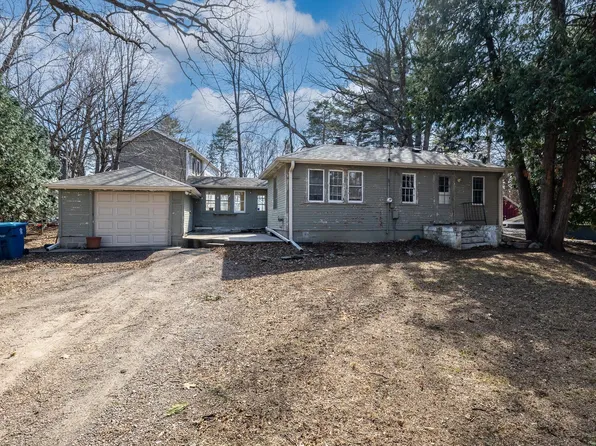 5869 Idlewood Rd, Mound, MN 55364