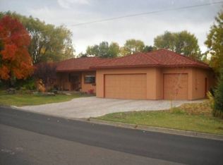 309 NW 12th St, Redmond, OR 97756