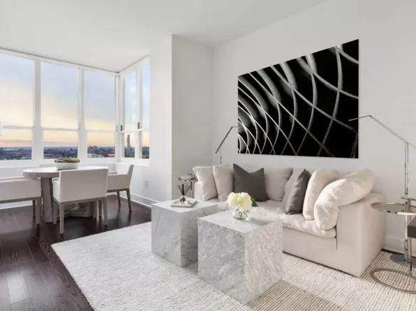 65 Bay Street Apartments