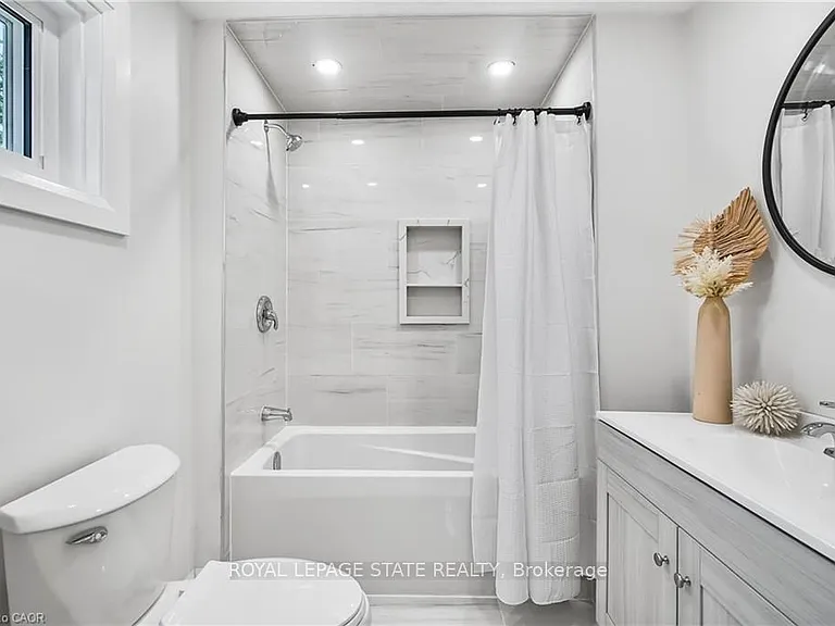 10 Comet Ave #1 — Photo 15