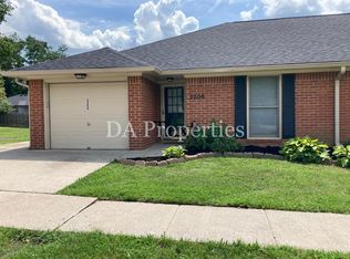 2206 Storey Ct, Lexington, KY 40515