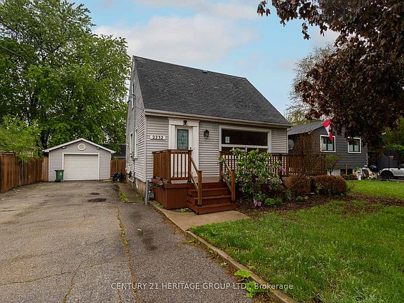 2nd image of 2232 Queensway Dr