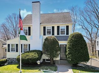 30 Sunset Hill Rd, West Roxbury, MA 02132