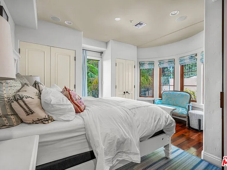 3110 Benedict Canyon Dr — Photo 40