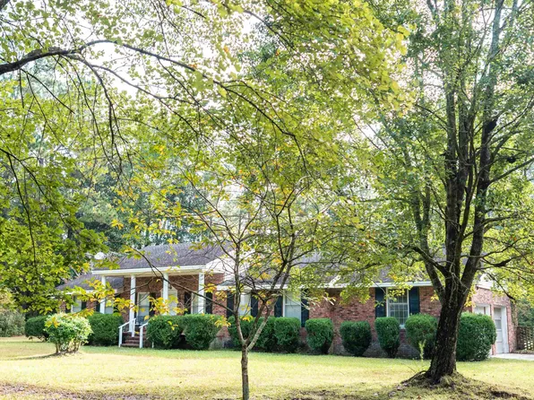 1352 Marion Church Rd., Salters, SC 29590