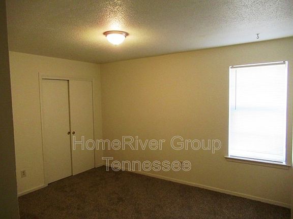 4th image of 3237 Forest Glen St