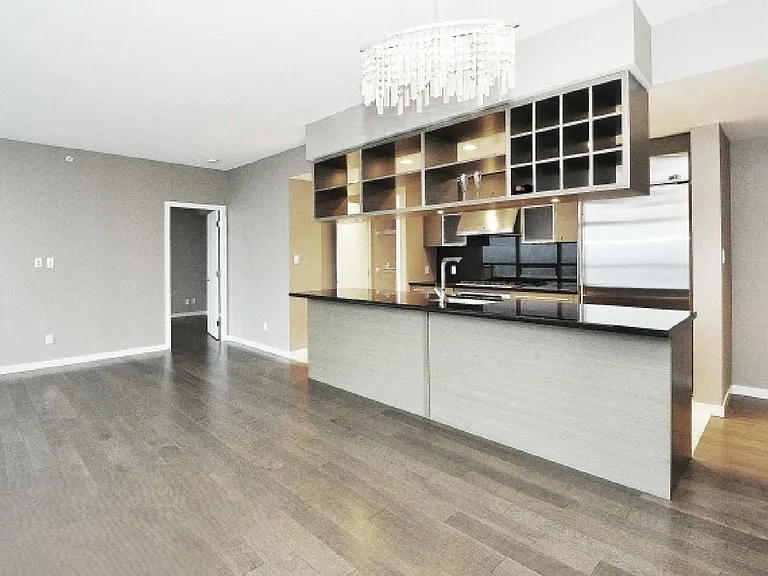 833 Seymour St #3806 — Photo 2