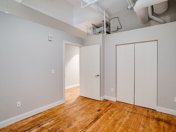 4th image of 340 N Sibley St #319