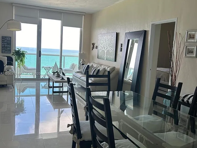 3801 S Ocean Dr #Penthouse 16L — Photo 2