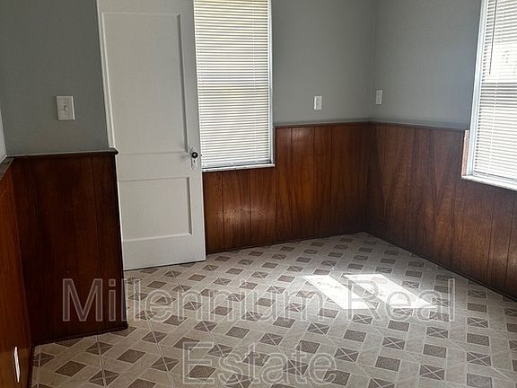 5th image of 19474 Eastwood Dr