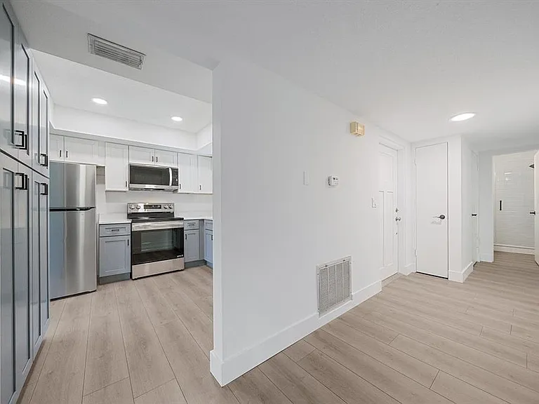 3818 Roxane Blvd #157 — Photo 8