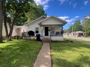 955 E Loren St, Springfield, MO 65807