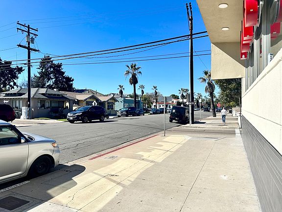 5th image of 880 Orange Ave