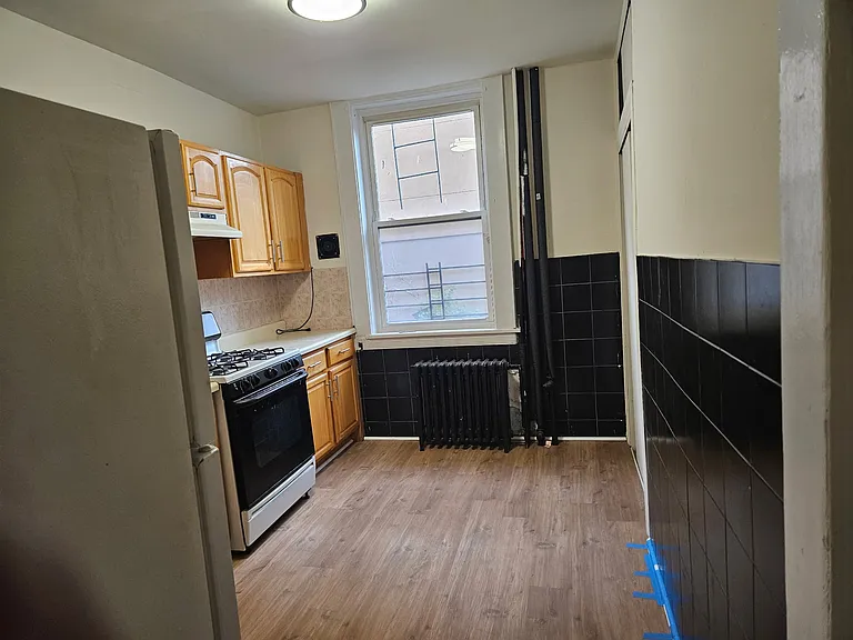 381 Baldwin Ave #1A — Photo 5