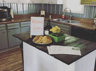 1145 Lindbergh Ave, Zanesville, OH 43701