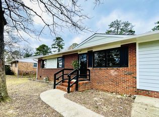1842 Dewsberry Pl, Fayetteville, NC 28304
