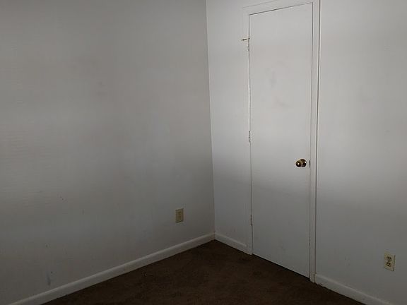 3rd image of 107 Michael Ave APT C