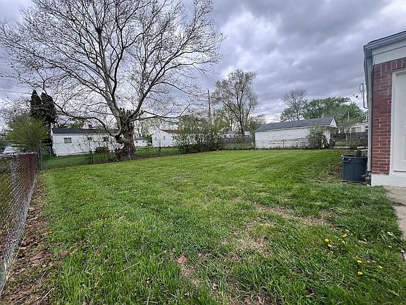 5th image of 6155 Natchez Dr