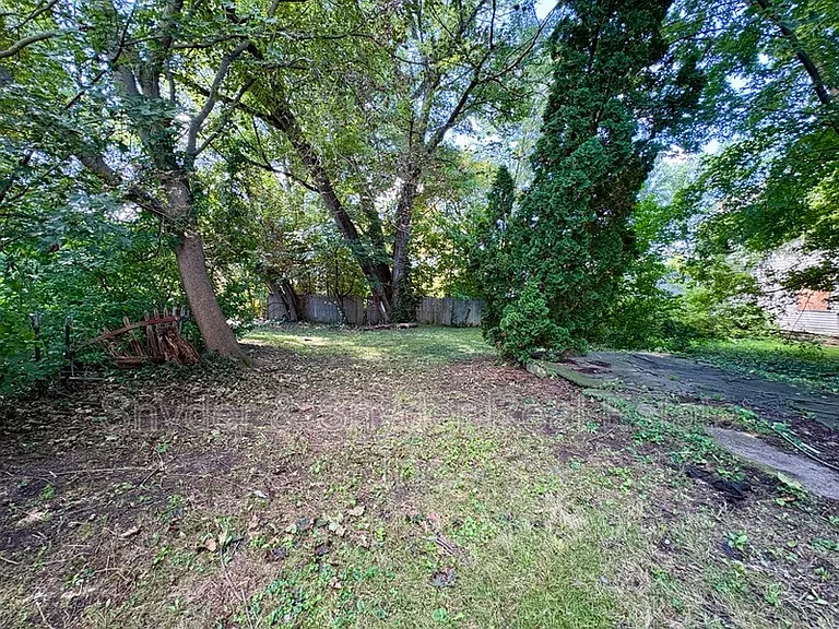 141 Fulton St — Photo 14