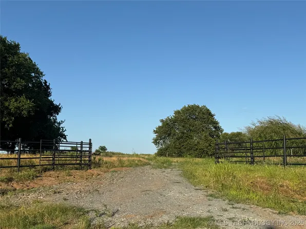 12460 Camp Arbuckle Ave, Byars, OK 74831