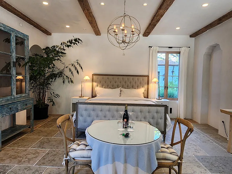 cypress suite downstairs