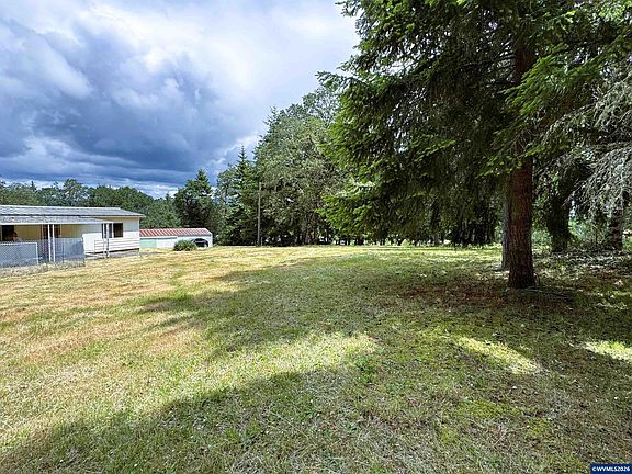 4th image of 27690 Fern Ridge Rd