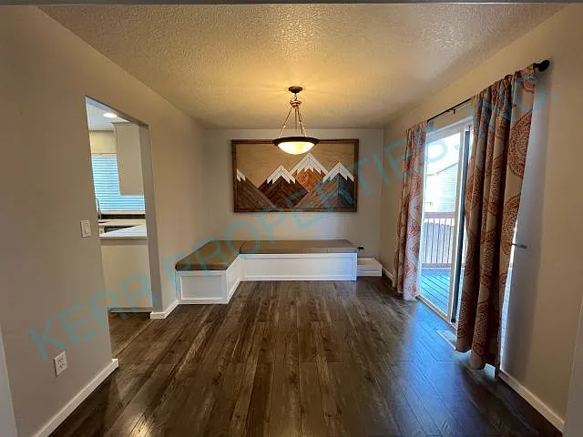 39895 Evans St — Photo 4