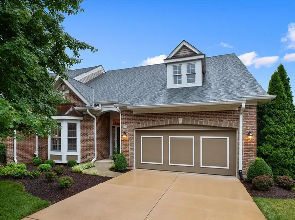 903 Chesterfield Villas Cir, Chesterfield, MO 63017