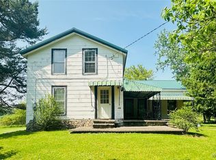 11920 Clarence Center Rd, Akron, NY 14001