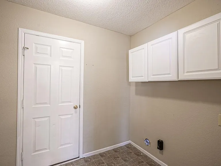 10155 Holly Berry Cir — Photo 14