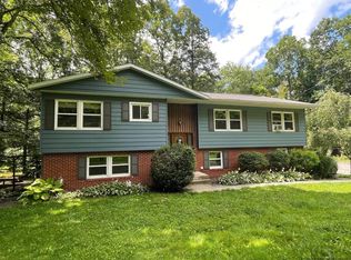 1204 Blue Mount Rd, Saugerties, NY 12477