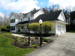 2797 Tibbetts Wick Rd, Hubbard, OH 44425