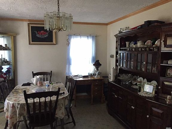 5th image of 1046 Park Ave