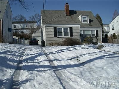 2nd image of 4 Roy Pl