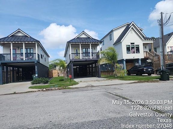 2nd image of 1220 32nd St