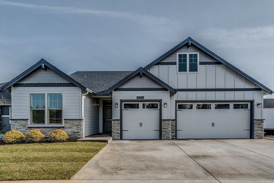 1st image of 2507 NE 7th Dr