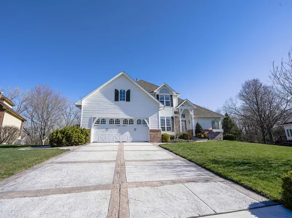 1639 N Woodridge Dr, Wichita, KS 67206