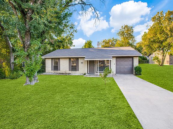 2nd image of 314 Linkview Dr