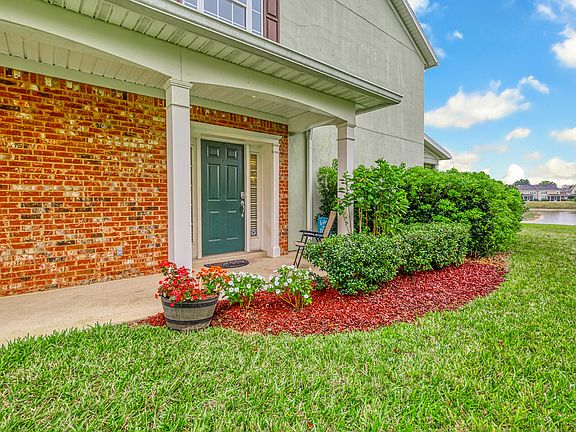 4th image of 6404 Autumn Berry Cir