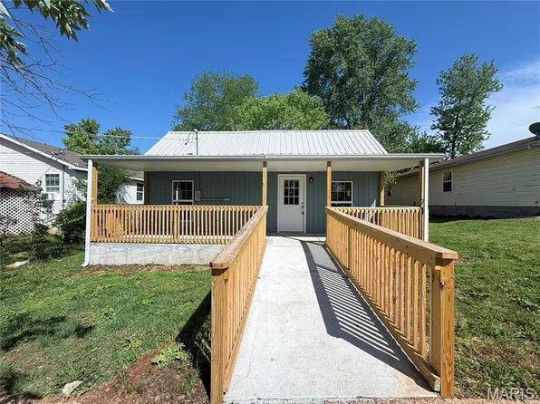 508 S Vandervoot St, Desloge, MO 63601
