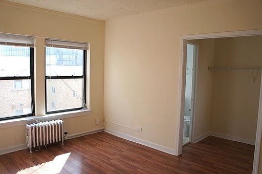 2nd image of 5417 N Kenmore Ave APT 308