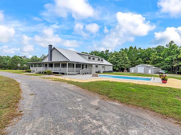 2nd image of 59 Two Ponds Road