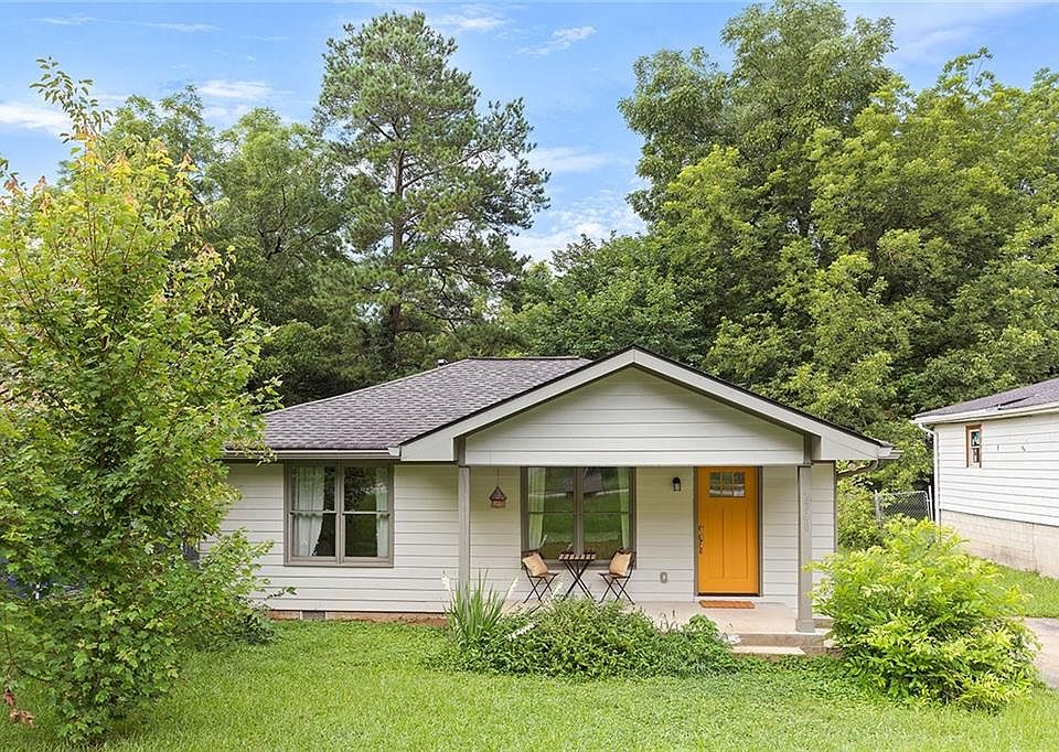 1st image of 2280 Larchwood Rd SW